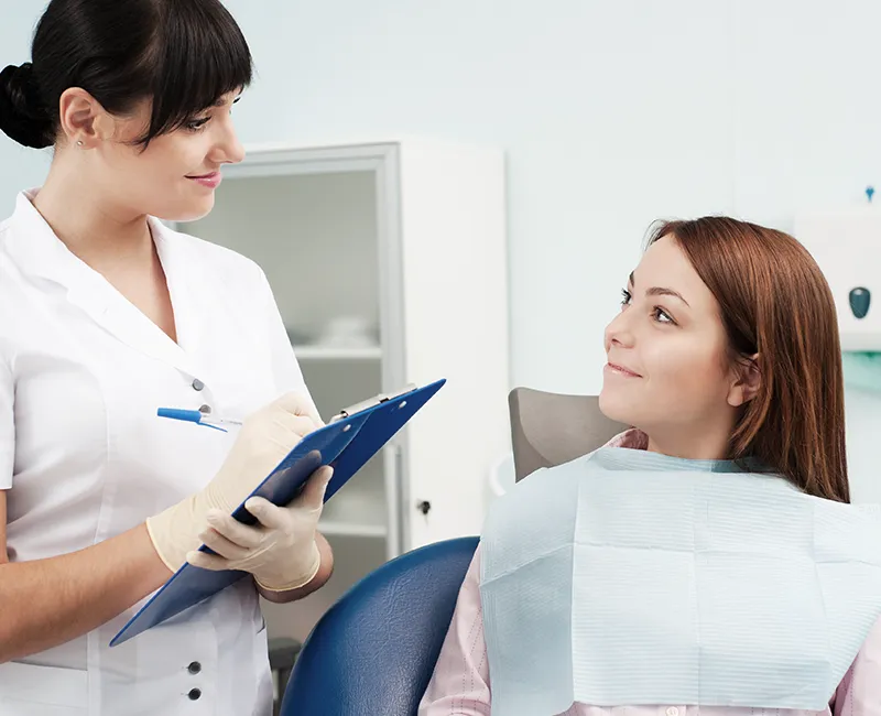 simply-teeth-dentist-with-female-patient-02 dentist with female patient